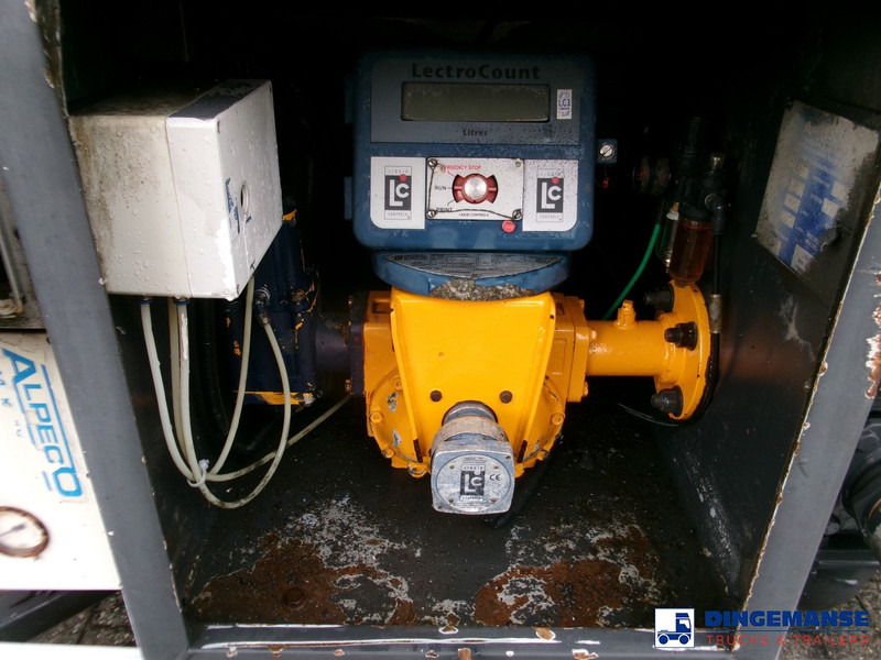 Camion cisterna Volvo FL 240 4x2 RHD fuel tank 13 m3 / 4 comp: foto 12
