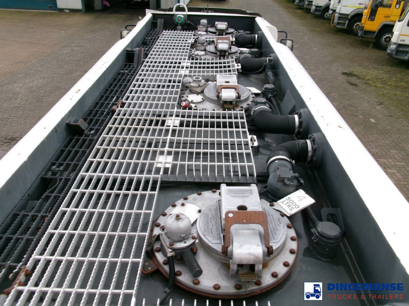 Camion cisterna Volvo FL 240 4x2 RHD fuel tank 13 m3 / 4 comp: foto 18