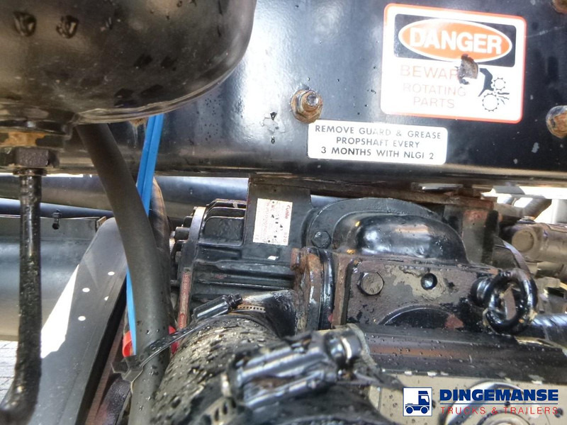 Autospurgo Volvo FL6 4x2 RHD Whale vacuum tank 8 m3: foto 17