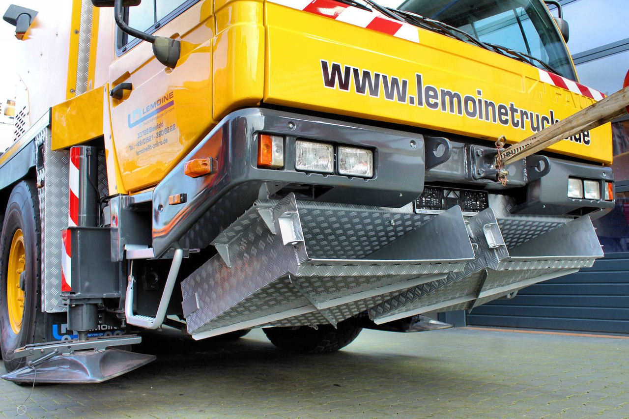 Camion con gru Faun Tadano FAUN ATF 90 G-4 8x6 Autokran + 20 tonnen: foto 10 Camion con gru Faun Tadano FAUN ATF 90 G-4 8x6 Autokran + 20 tonnen: foto 10