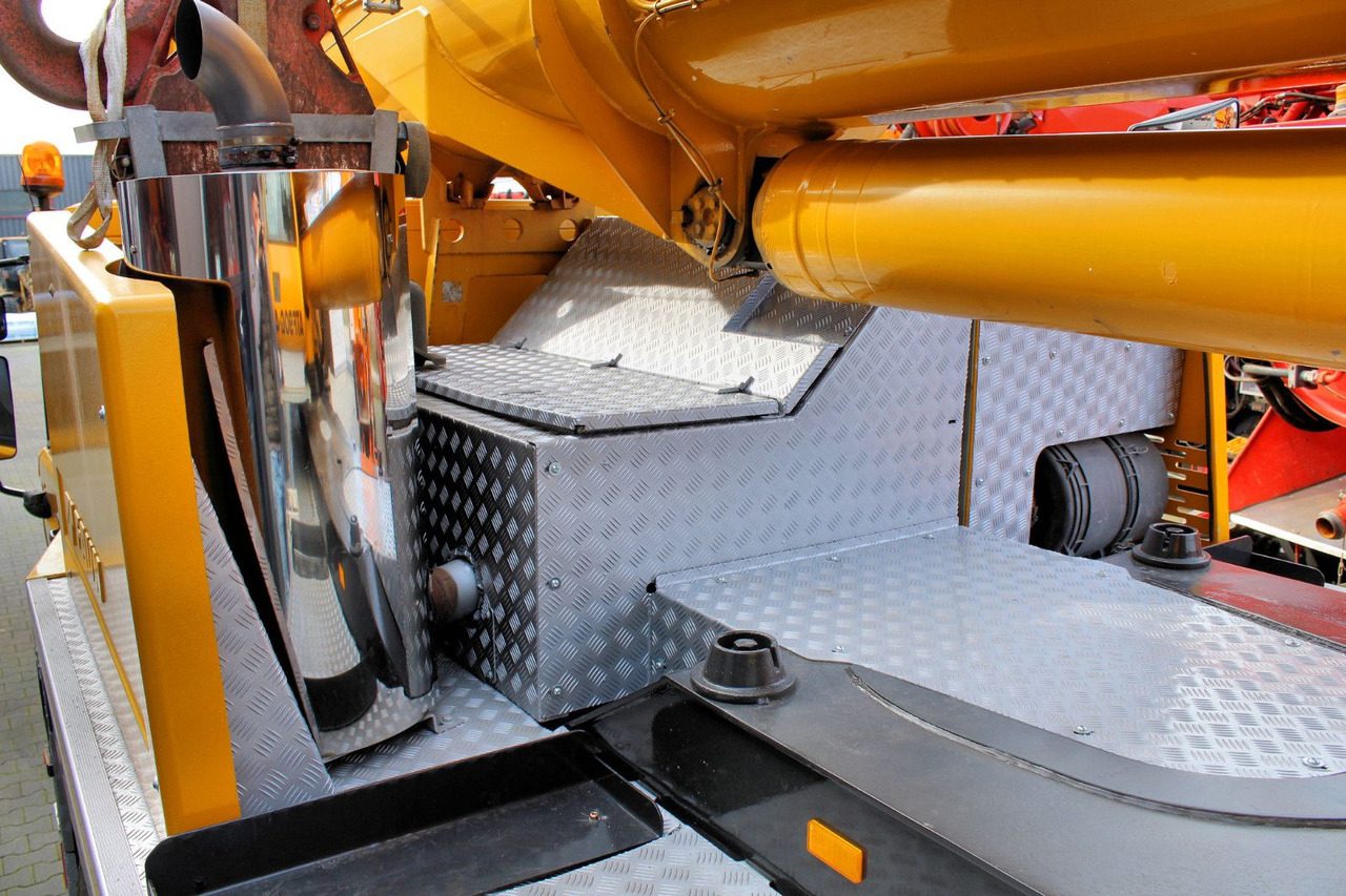 Camion con gru Faun Tadano FAUN ATF 90 G-4 8x6 Autokran + 20 tonnen: foto 8 Camion con gru Faun Tadano FAUN ATF 90 G-4 8x6 Autokran + 20 tonnen: foto 8