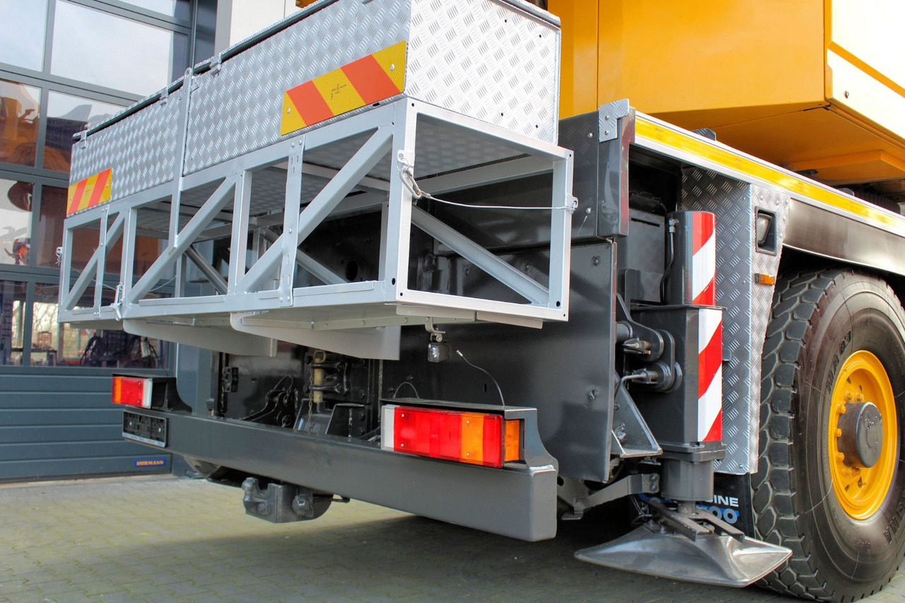 Camion con gru Faun Tadano FAUN ATF 90 G-4 8x6 Autokran + 20 tonnen: foto 7 Camion con gru Faun Tadano FAUN ATF 90 G-4 8x6 Autokran + 20 tonnen: foto 7