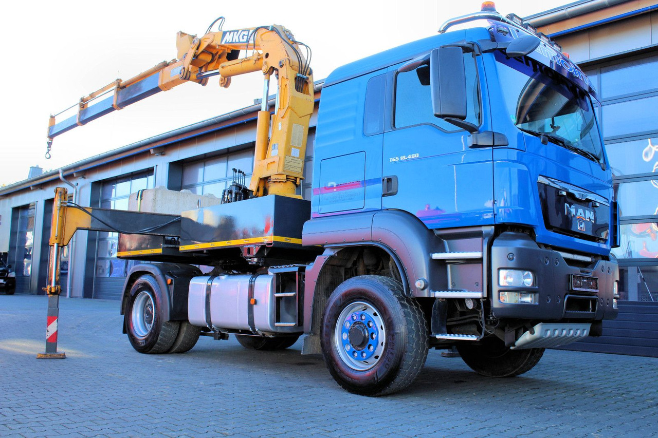 MAN TGS 18.480 4x4 BLS SZM+Pritsche MKG HLK 340 Kran - Autocarro con pianale/ Cassone fisso, Camion con gru: foto 2 MAN TGS 18.480 4x4 BLS SZM+Pritsche MKG HLK 340 Kran - Autocarro con pianale/ Cassone fisso, Camion con gru: foto 2