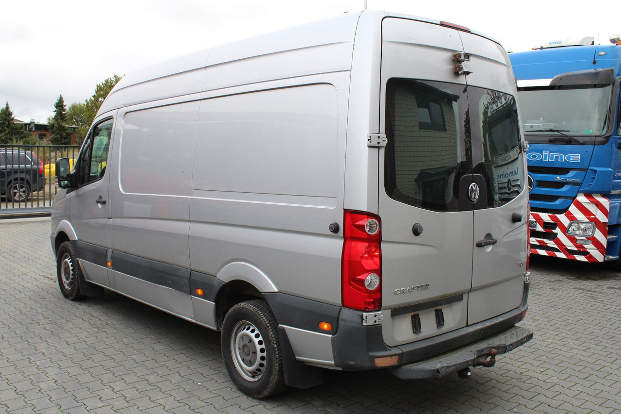 Volkswagen Crafter 2.5 TDI Kasten 3,5 t + AHK, Klima, - Furgone chiuso: foto 4 Volkswagen Crafter 2.5 TDI Kasten 3,5 t + AHK, Klima, - Furgone chiuso: foto 4