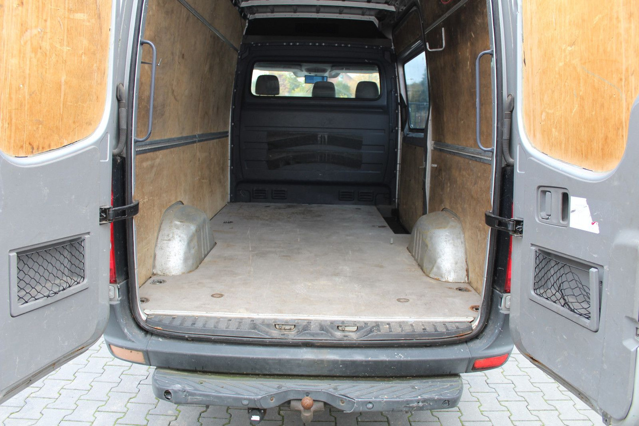 Volkswagen Crafter 2.5 TDI Kasten 3,5 t + AHK, Klima, - Furgone chiuso: foto 5 Volkswagen Crafter 2.5 TDI Kasten 3,5 t + AHK, Klima, - Furgone chiuso: foto 5