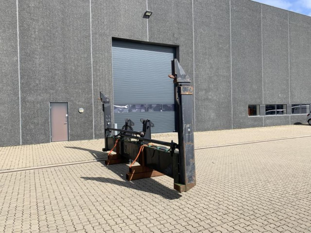 ELME 20"- 40" - Attrezzatura per Mezzo di movimentazione: foto 4 ELME 20"- 40" - Attrezzatura per Mezzo di movimentazione: foto 4