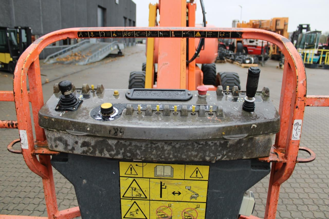 JLG 800AJ - Piattaforma articolata: foto 4 JLG 800AJ - Piattaforma articolata: foto 4