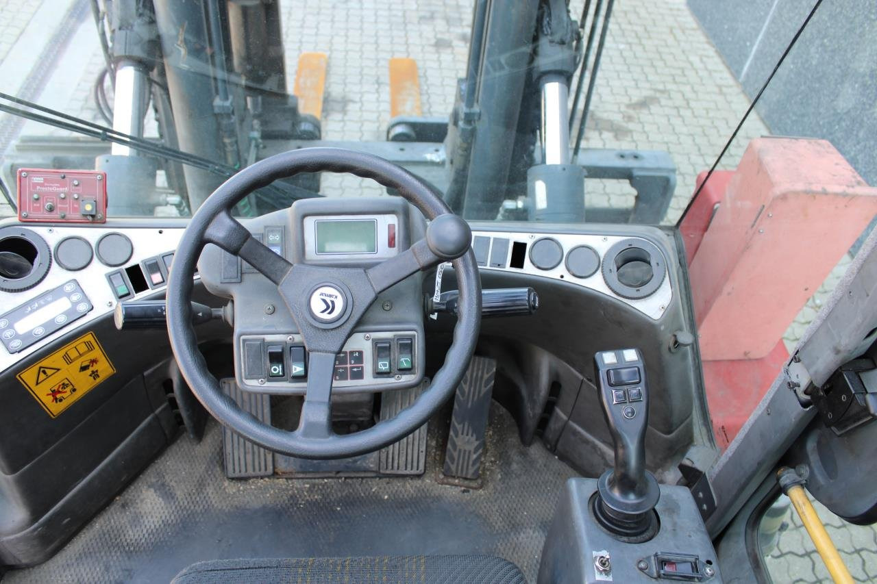 Kalmar DCE100-6 - Carrello elevatore diesel: foto 4 Kalmar DCE100-6 - Carrello elevatore diesel: foto 4