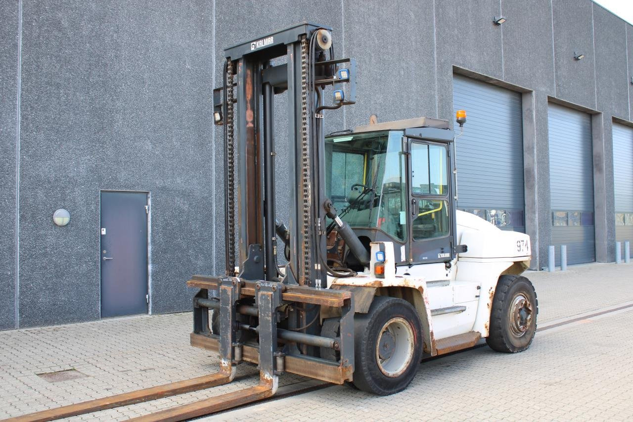 Kalmar DCE120-6 - Carrello elevatore diesel: foto 2 Kalmar DCE120-6 - Carrello elevatore diesel: foto 2