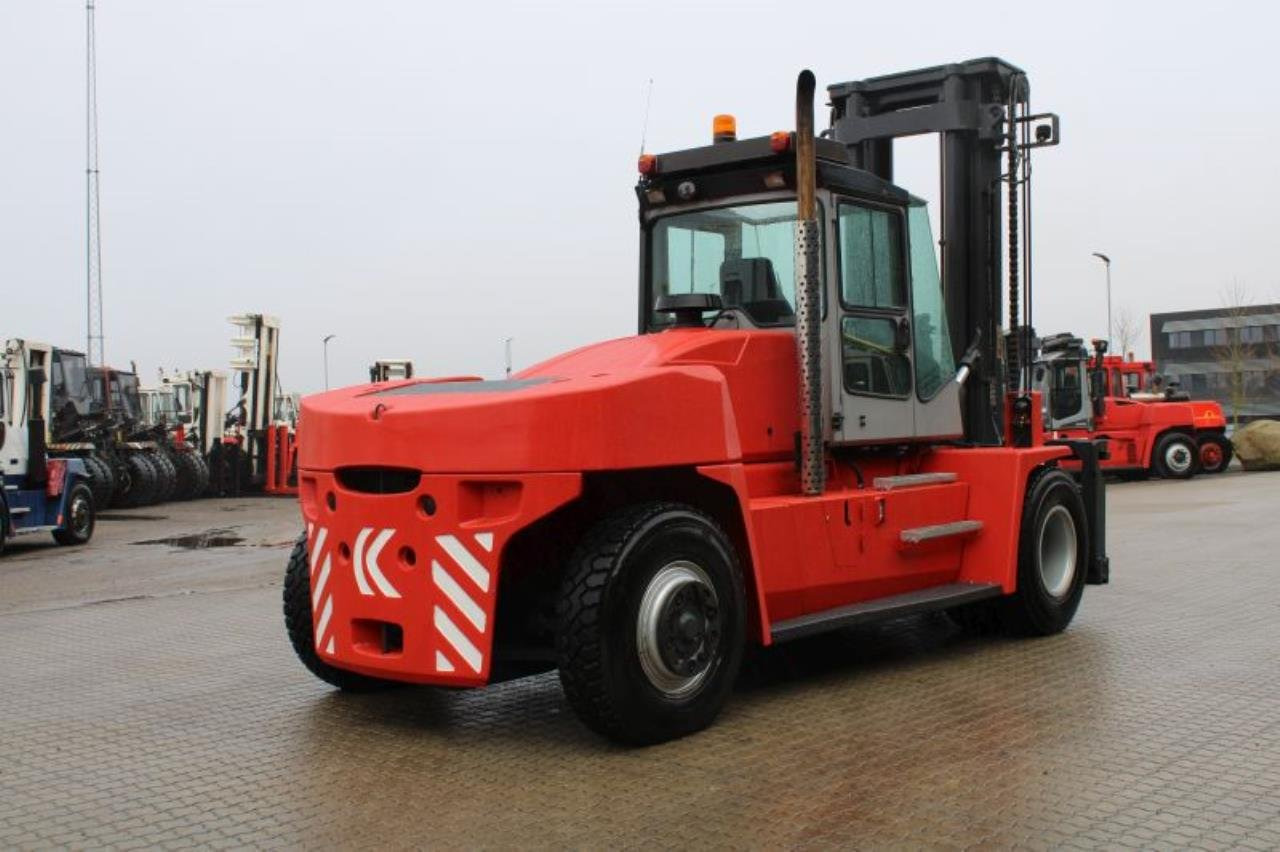 Kalmar DCE160-12 - Carrello elevatore diesel: foto 2 Kalmar DCE160-12 - Carrello elevatore diesel: foto 2