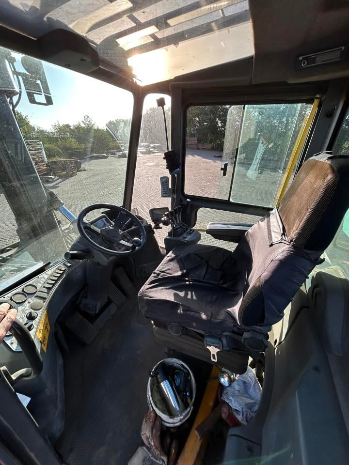 Kalmar DCG160-12 - Carrello elevatore diesel: foto 4 Kalmar DCG160-12 - Carrello elevatore diesel: foto 4