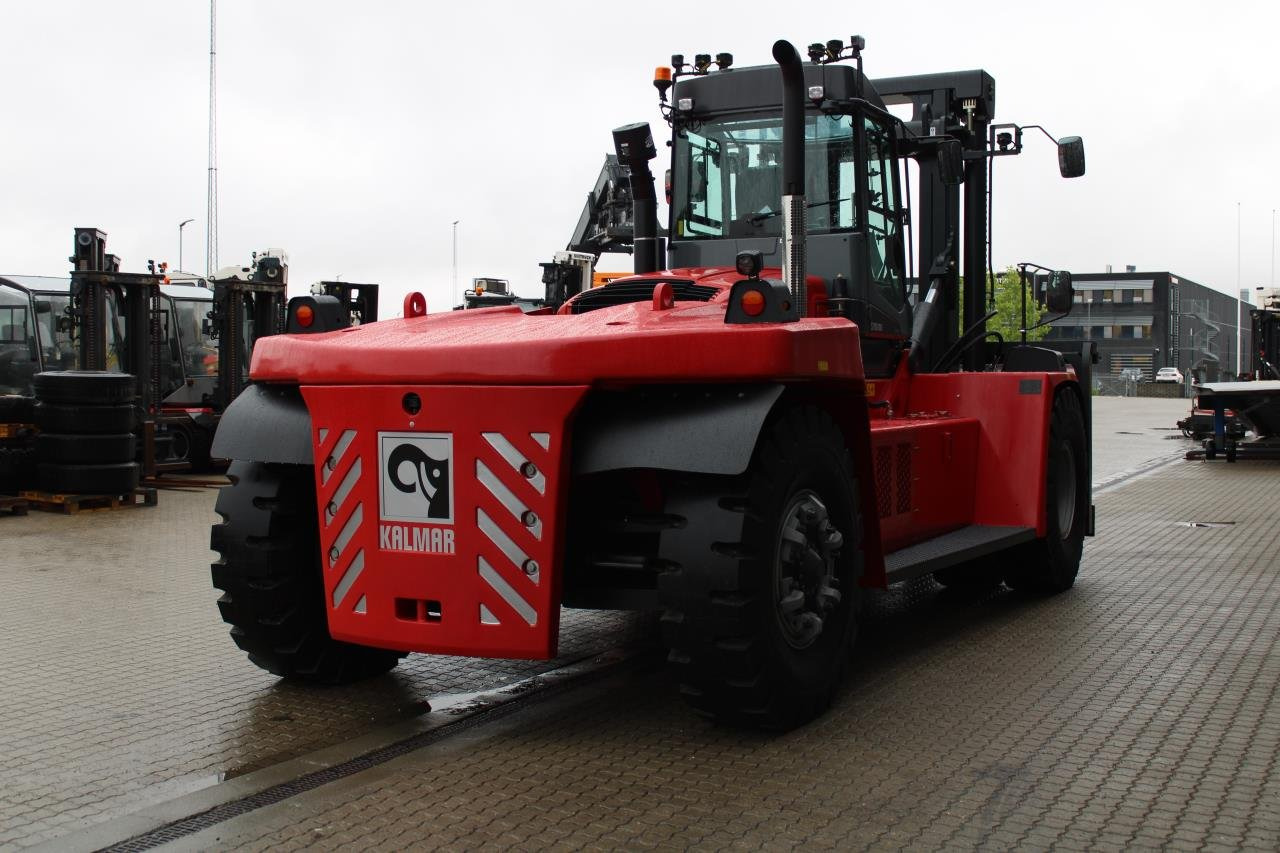 Kalmar DCG330-12LB - Carrello portacontainer: foto 3 Kalmar DCG330-12LB - Carrello portacontainer: foto 3