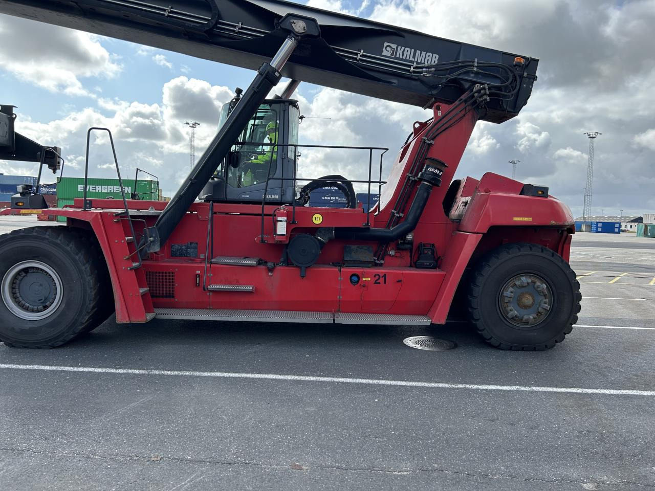 Kalmar DRG450-65S5 - Reach stacker: foto 1 Kalmar DRG450-65S5 - Reach stacker: foto 1