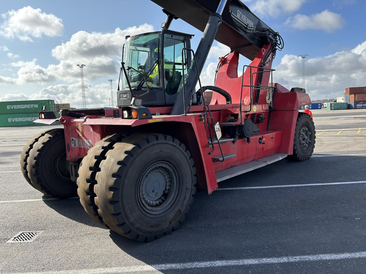 Kalmar DRG450-65S5 - Reach stacker: foto 2 Kalmar DRG450-65S5 - Reach stacker: foto 2