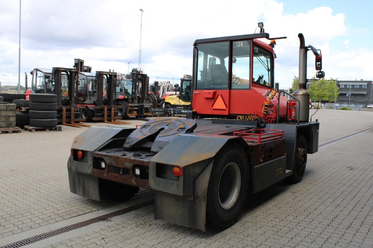 Kalmar TT618I - Trattore terminale: foto 3 Kalmar TT618I - Trattore terminale: foto 3