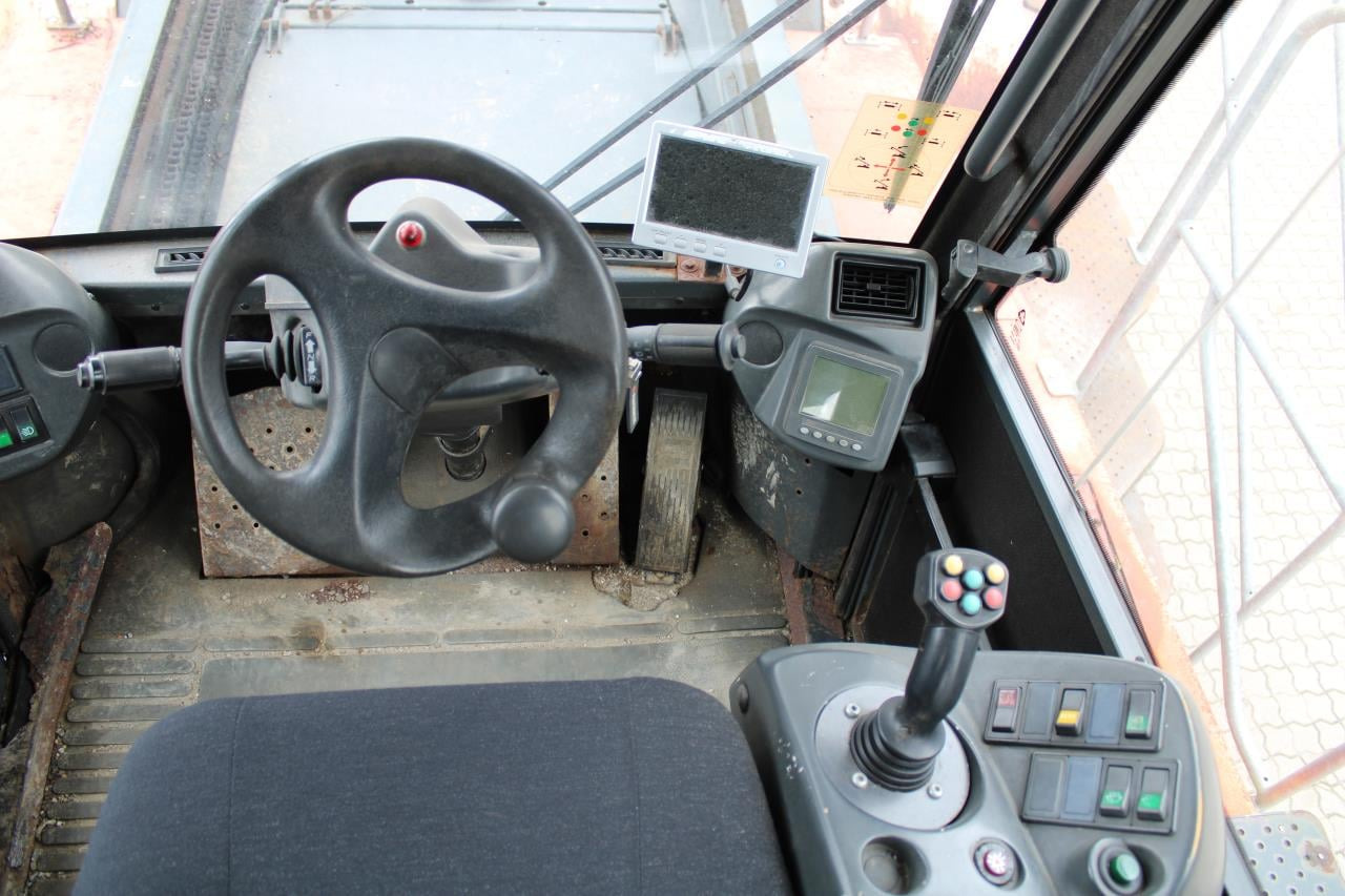 Linde C4531TL - Reach stacker: foto 4 Linde C4531TL - Reach stacker: foto 4