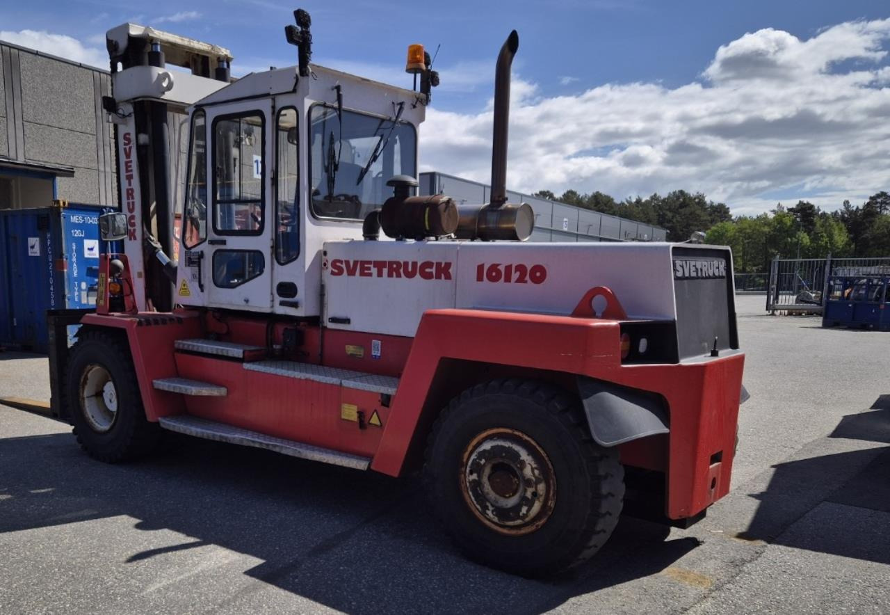 SveTruck 16120 - Carrello elevatore diesel: foto 2 SveTruck 16120 - Carrello elevatore diesel: foto 2