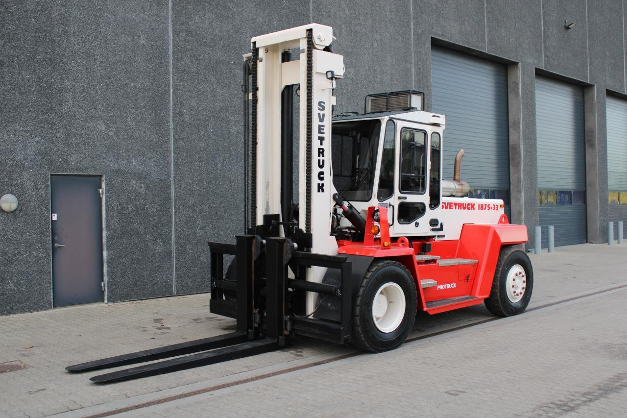 SveTruck 1875-33 - Carrello elevatore diesel: foto 2 SveTruck 1875-33 - Carrello elevatore diesel: foto 2