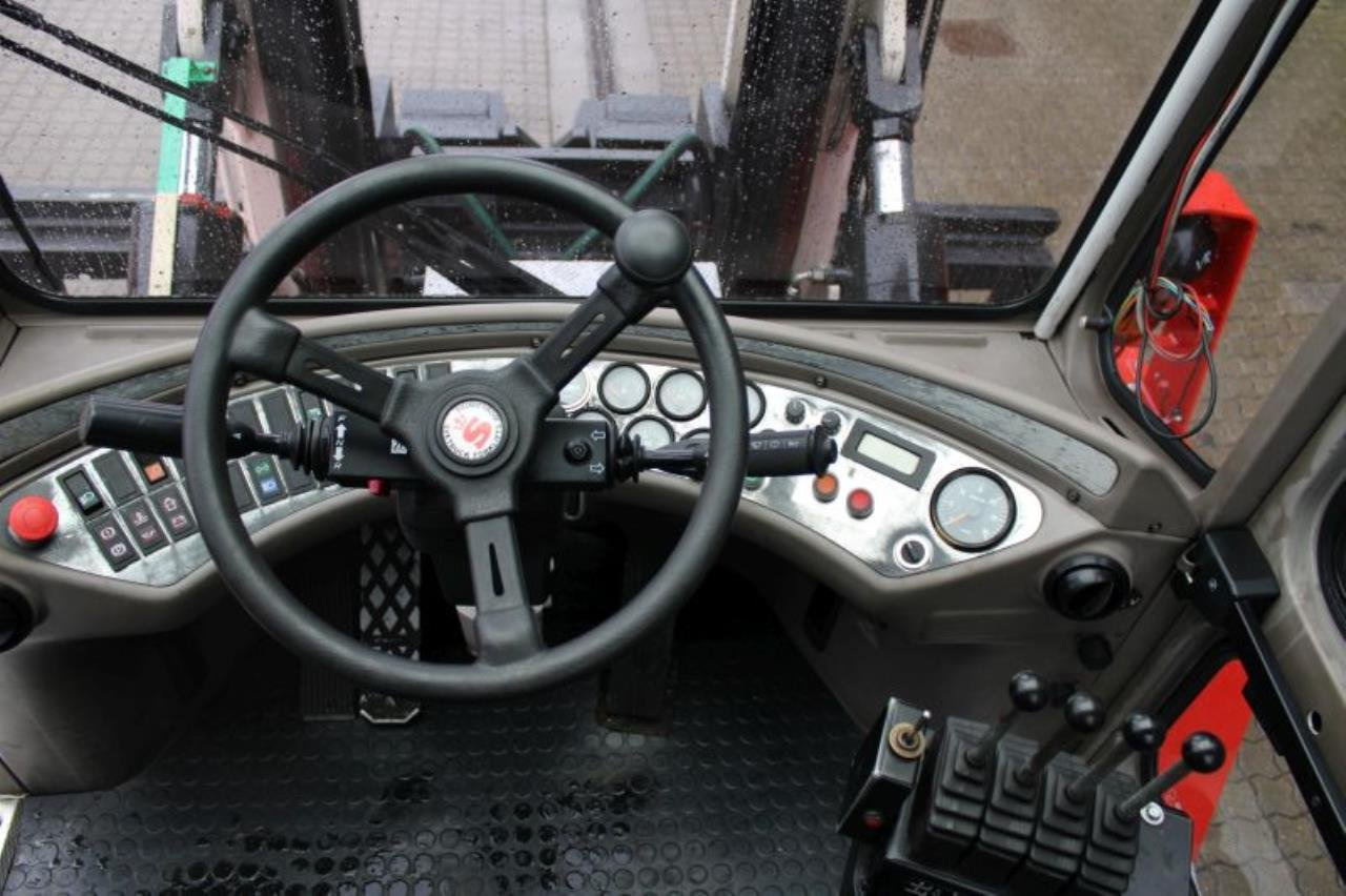 SveTruck 1875-33 - Carrello elevatore diesel: foto 4 SveTruck 1875-33 - Carrello elevatore diesel: foto 4