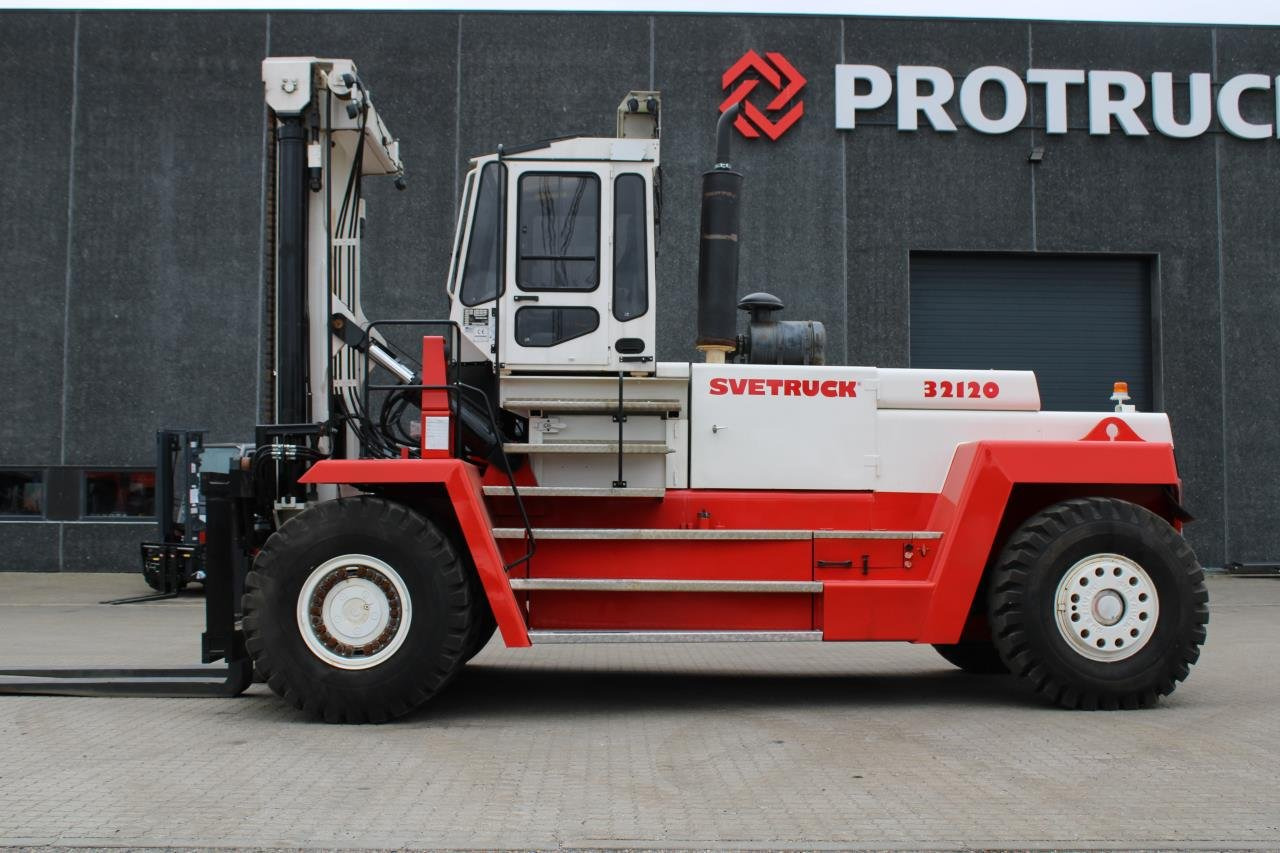 SveTruck 32120-50 - Carrello elevatore diesel: foto 1 SveTruck 32120-50 - Carrello elevatore diesel: foto 1