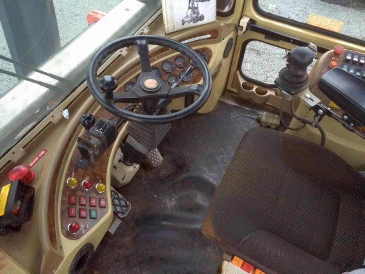 SveTruck TMF 28-21 - Carrello elevatore diesel: foto 4 SveTruck TMF 28-21 - Carrello elevatore diesel: foto 4