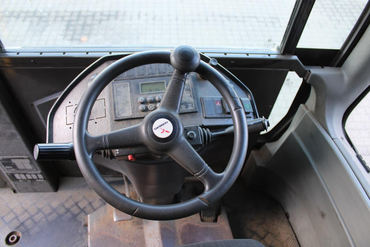 Terberg RT282 - Trattore terminale: foto 4 Terberg RT282 - Trattore terminale: foto 4