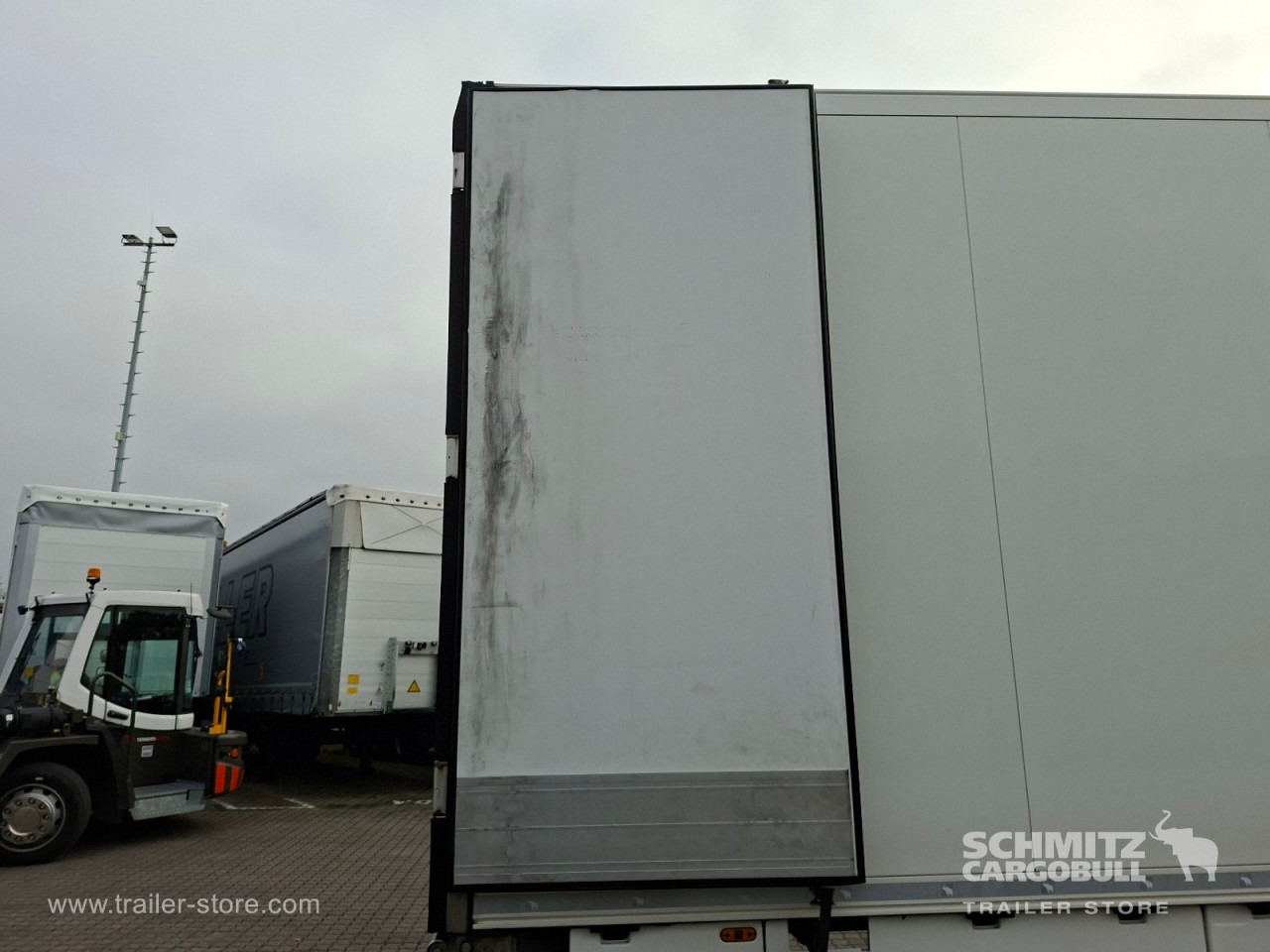 SCHMITZ Auflieger Tiefkühler Standard Double deck - Semirimorchio cella isotermica: foto 4 SCHMITZ Auflieger Tiefkühler Standard Double deck - Semirimorchio cella isotermica: foto 4