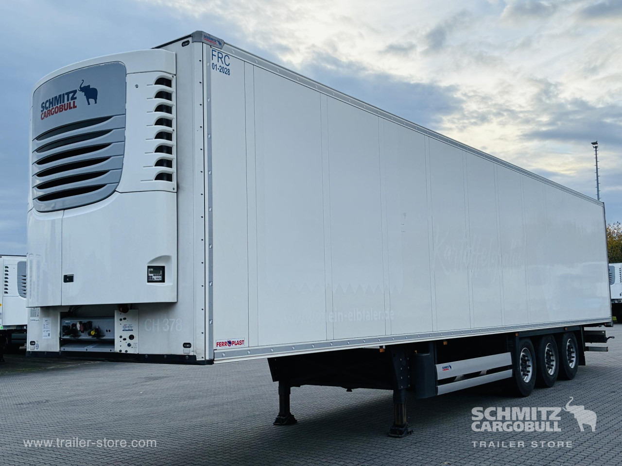 SCHMITZ Auflieger Tiefkühler Standard Double deck - Semirimorchio cella isotermica: foto 2 SCHMITZ Auflieger Tiefkühler Standard Double deck - Semirimorchio cella isotermica: foto 2