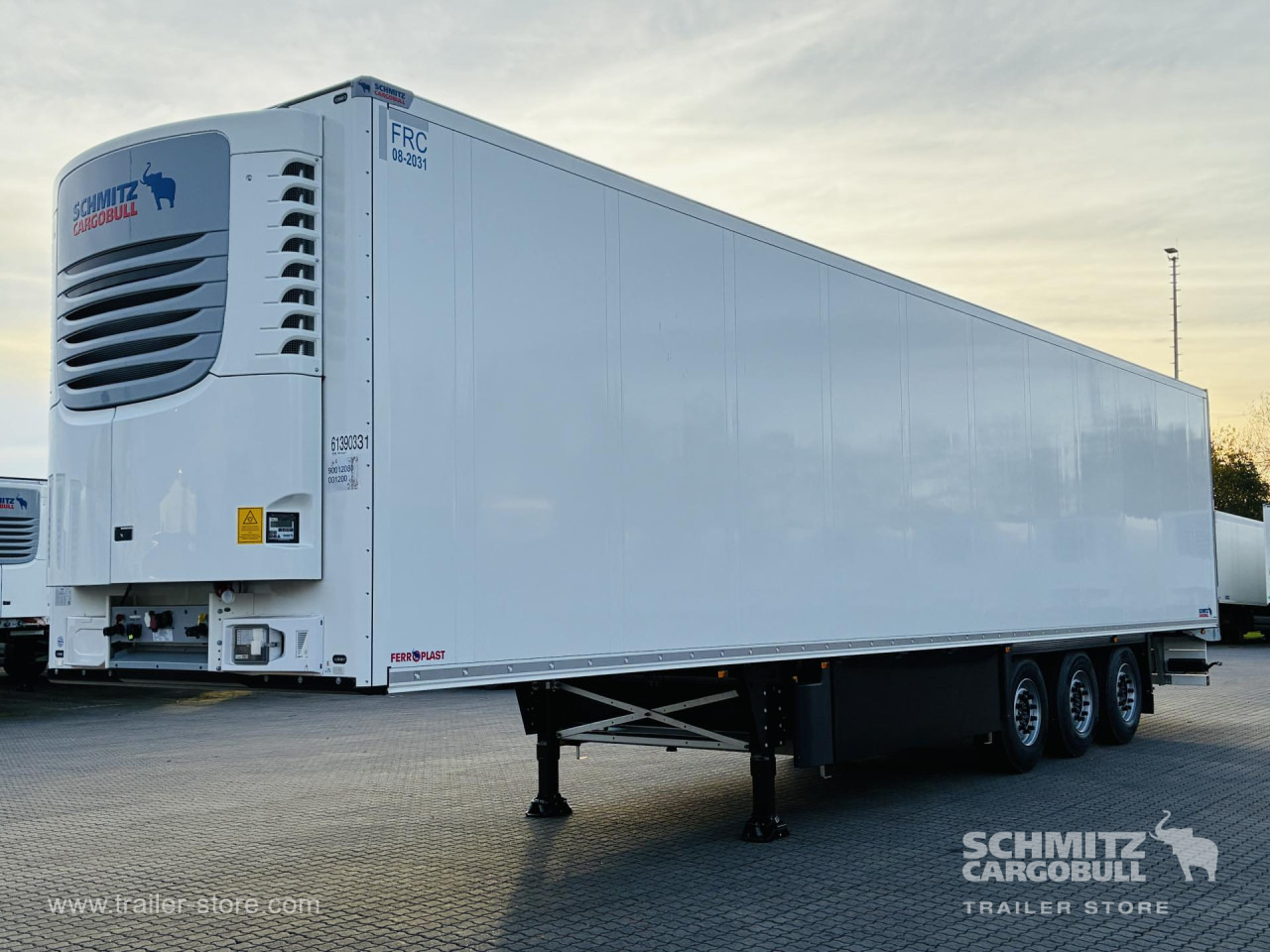 SCHMITZ Auflieger Tiefkühler Standard Double deck - Semirimorchio cella isotermica: foto 1 SCHMITZ Auflieger Tiefkühler Standard Double deck - Semirimorchio cella isotermica: foto 1