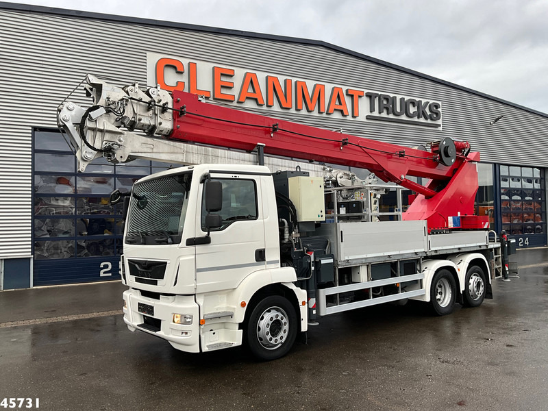 MAN TGM 26.320 Euro 6 Bocker hoogwerker met Jib 46 meter Just 33.833 km! - Camion: foto 3 MAN TGM 26.320 Euro 6 Bocker hoogwerker met Jib 46 meter Just 33.833 km! - Camion: foto 3