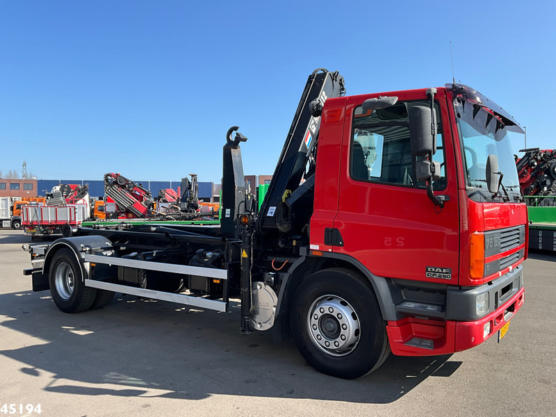 DAF FA 75.290 ATI Hiab 11 Tonmeter laadkraan Just 84.508 km! - Autocarro scarrabile, Camion con gru: foto 4 DAF FA 75.290 ATI Hiab 11 Tonmeter laadkraan Just 84.508 km! - Autocarro scarrabile, Camion con gru: foto 4