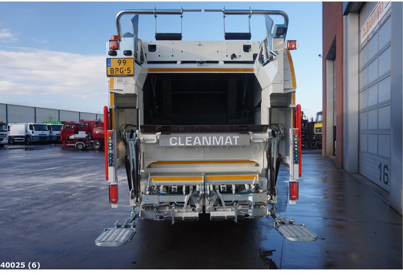 DAF FA CF 300 Geesink 15m³ - Camion immondizia: foto 4 DAF FA CF 300 Geesink 15m³ - Camion immondizia: foto 4