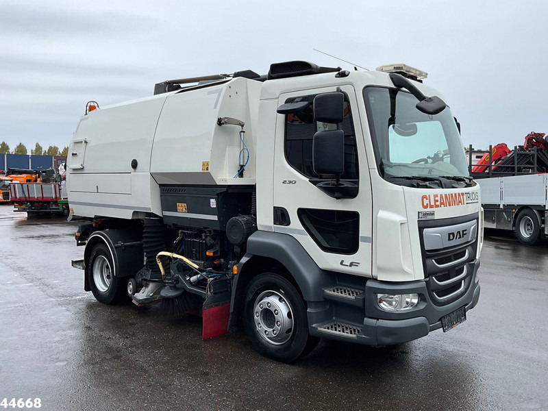 DAF FA LF 230 Euro 6 Johnston VT652 Just 87.278 km! - Spazzatrice stradale: foto 4 DAF FA LF 230 Euro 6 Johnston VT652 Just 87.278 km! - Spazzatrice stradale: foto 4