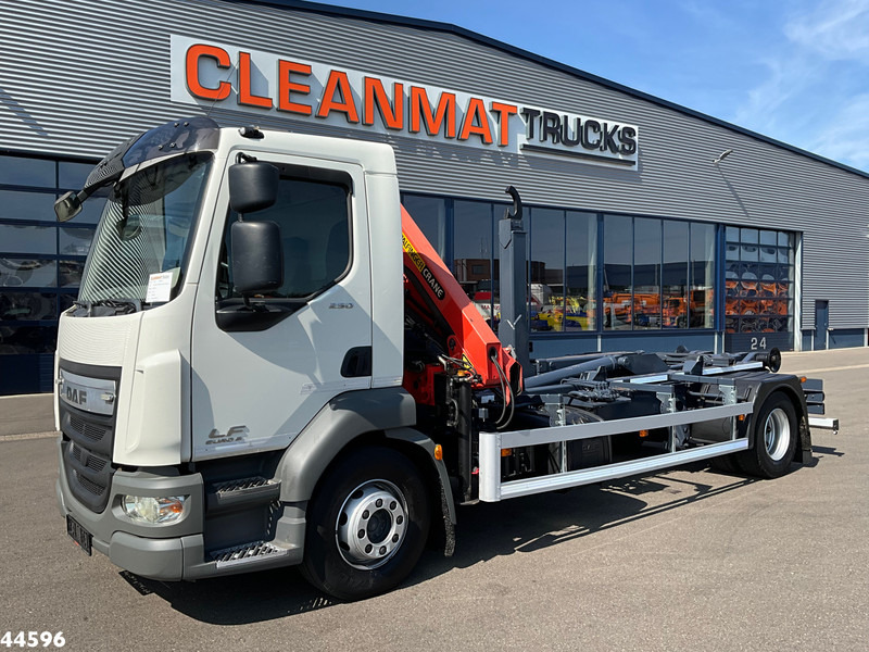 DAF FA LF 250 Euro 6 Palfinger 6,5 Tonmeter laadkraan - Autocarro scarrabile, Camion con gru: foto 2 DAF FA LF 250 Euro 6 Palfinger 6,5 Tonmeter laadkraan - Autocarro scarrabile, Camion con gru: foto 2