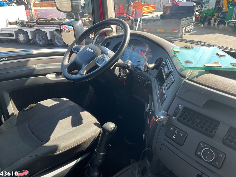 Camion con gru DAF FAD XF 530 8x4 Holzkran: foto 16 Camion con gru DAF FAD XF 530 8x4 Holzkran: foto 16