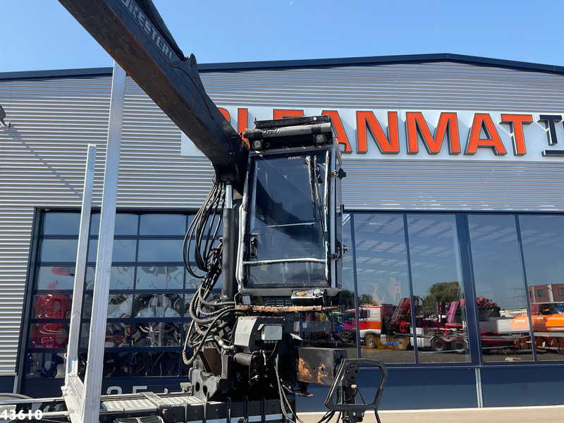 Camion con gru DAF FAD XF 530 8x4 Holzkran: foto 10 Camion con gru DAF FAD XF 530 8x4 Holzkran: foto 10