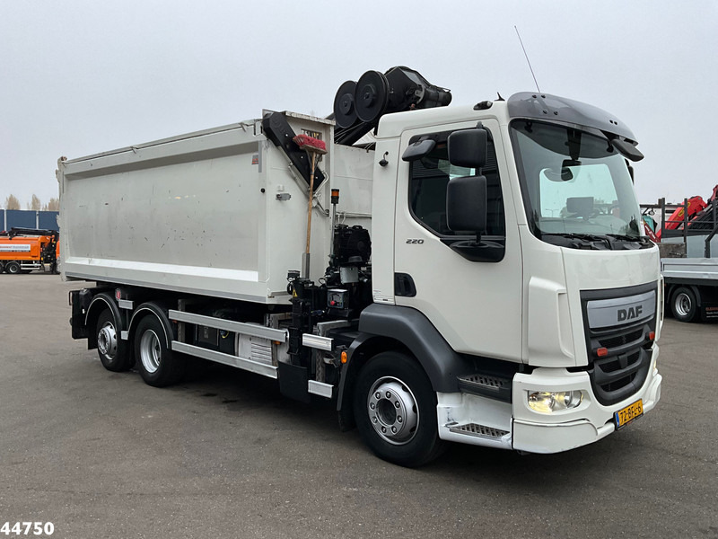 DAF FAN LF 220 Euro 6 Hiab 11 Tonmeter laadkraan Just 166.649 Km! - Autocarro ribaltabile, Camion con gru: foto 3 DAF FAN LF 220 Euro 6 Hiab 11 Tonmeter laadkraan Just 166.649 Km! - Autocarro ribaltabile, Camion con gru: foto 3