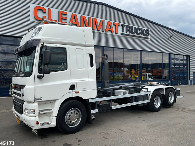 DAF FAS 85 CF 410 Euro 5 Leebur 25 Ton haakarmsysteem - Autocarro scarrabile: foto 2 DAF FAS 85 CF 410 Euro 5 Leebur 25 Ton haakarmsysteem - Autocarro scarrabile: foto 2