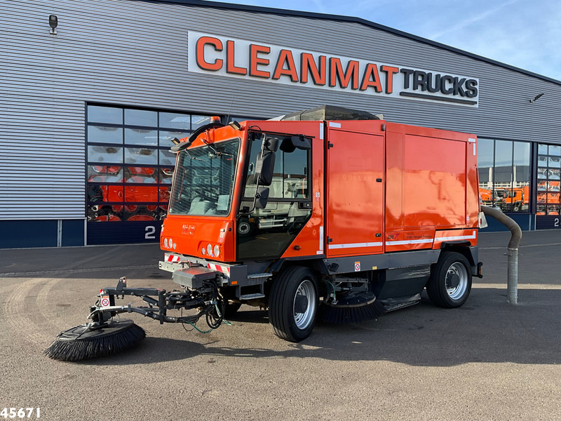 Dulevo 5020 Euro 6 with 3-rd brush - Spazzatrice stradale: foto 1 Dulevo 5020 Euro 6 with 3-rd brush - Spazzatrice stradale: foto 1