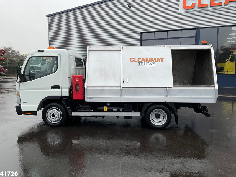 FUSO Canter 3C15 3.0 DI Veegvuilopbouw met belading - Camion immondizia: foto 4 FUSO Canter 3C15 3.0 DI Veegvuilopbouw met belading - Camion immondizia: foto 4