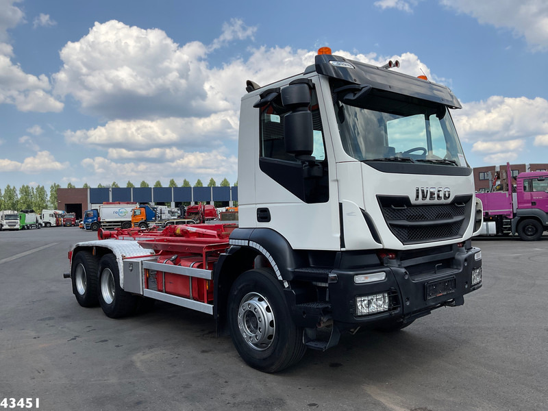 Iveco AD260T 6x4 Euro 6 AJK 20 haakarmsysteem - Autocarro scarrabile: foto 3 Iveco AD260T 6x4 Euro 6 AJK 20 haakarmsysteem - Autocarro scarrabile: foto 3