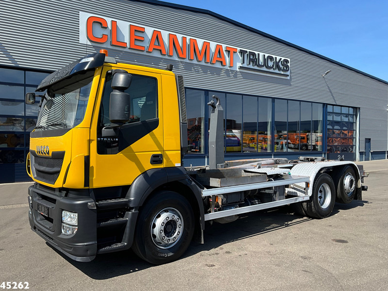 Iveco Stralis AD260SY 6x2 VDL 20 Ton haakarmsysteem - Autocarro scarrabile: foto 2 Iveco Stralis AD260SY 6x2 VDL 20 Ton haakarmsysteem - Autocarro scarrabile: foto 2