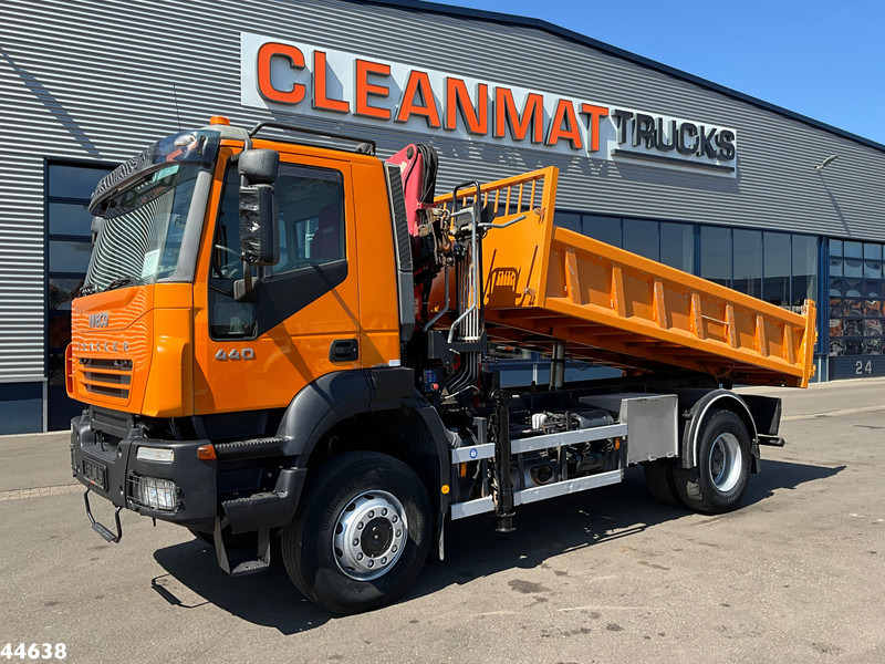 Iveco Trakker AD 190T44W 4x4 HMF 9 Tonmeter laadkraan Just 292.249 km! - Autocarro ribaltabile, Camion con gru: foto 2 Iveco Trakker AD 190T44W 4x4 HMF 9 Tonmeter laadkraan Just 292.249 km! - Autocarro ribaltabile, Camion con gru: foto 2