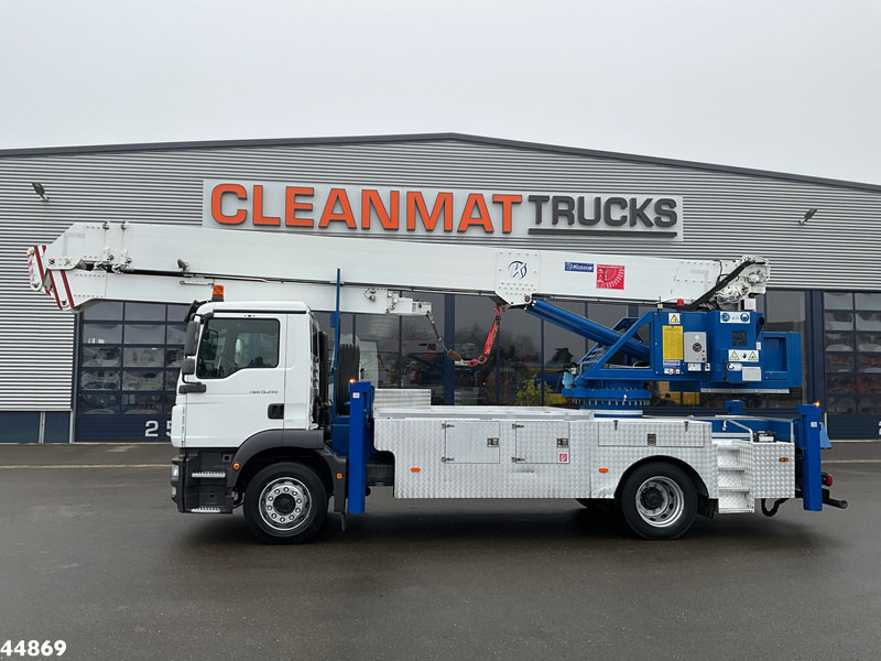 MAN TGM 15.290 Klaas 35 meter Dachdecker Kran - Camion con gru: foto 5 MAN TGM 15.290 Klaas 35 meter Dachdecker Kran - Camion con gru: foto 5