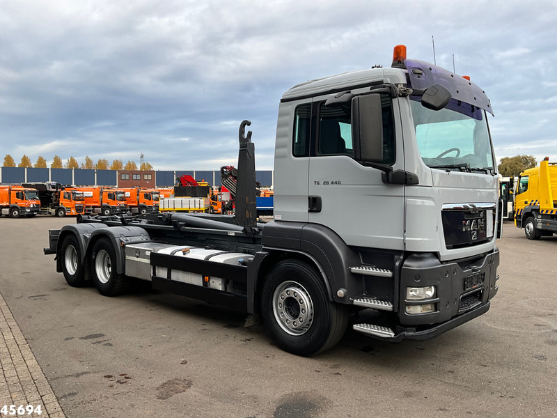 MAN TGS 26.440 6x4 ZF Intarder Manual 26 Ton haakarmsysteem - Autocarro scarrabile: foto 3 MAN TGS 26.440 6x4 ZF Intarder Manual 26 Ton haakarmsysteem - Autocarro scarrabile: foto 3