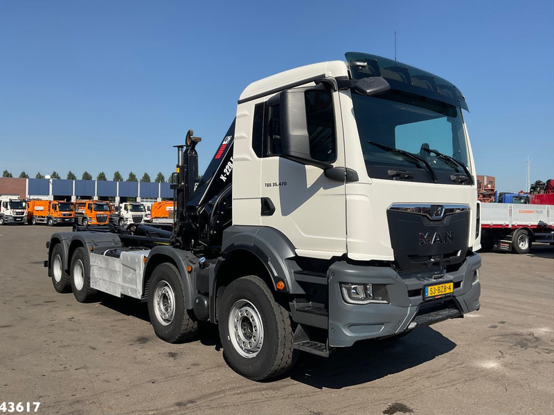 MAN TGS 32.470 8x4 Euro 6 Hiab 22 Tonmeter laadkraan Just 68.765 Km! - Camion con gru: foto 5 MAN TGS 32.470 8x4 Euro 6 Hiab 22 Tonmeter laadkraan Just 68.765 Km! - Camion con gru: foto 5