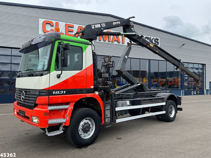 Mercedes-Benz Actros 1931 AK 4x4 Hiab 12 Tonmeter laadkraan - Autocarro scarrabile, Camion con gru: foto 1 Mercedes-Benz Actros 1931 AK 4x4 Hiab 12 Tonmeter laadkraan - Autocarro scarrabile, Camion con gru: foto 1
