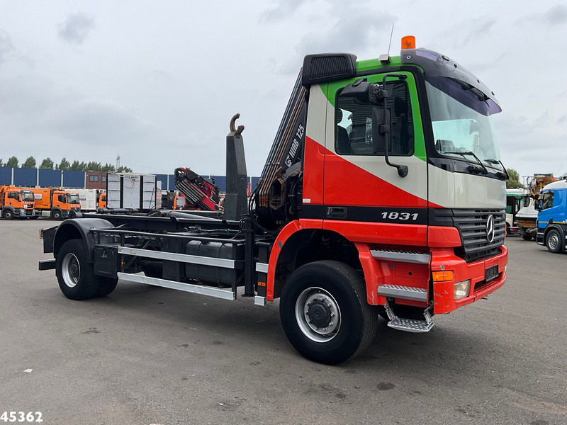 Mercedes-Benz Actros 1931 AK 4x4 Hiab 12 Tonmeter laadkraan - Autocarro scarrabile, Camion con gru: foto 3 Mercedes-Benz Actros 1931 AK 4x4 Hiab 12 Tonmeter laadkraan - Autocarro scarrabile, Camion con gru: foto 3