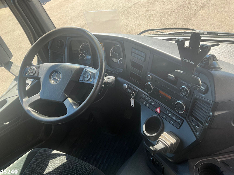 Autocarro ribaltabile, Camion con gru Mercedes-Benz Arocs 3251 8x4 Euro 6 Retarder Palfinger 34 Tonmeter laadkraan + Fly-Jib 2 zijdige kipper Just 146.766 km!: foto 19