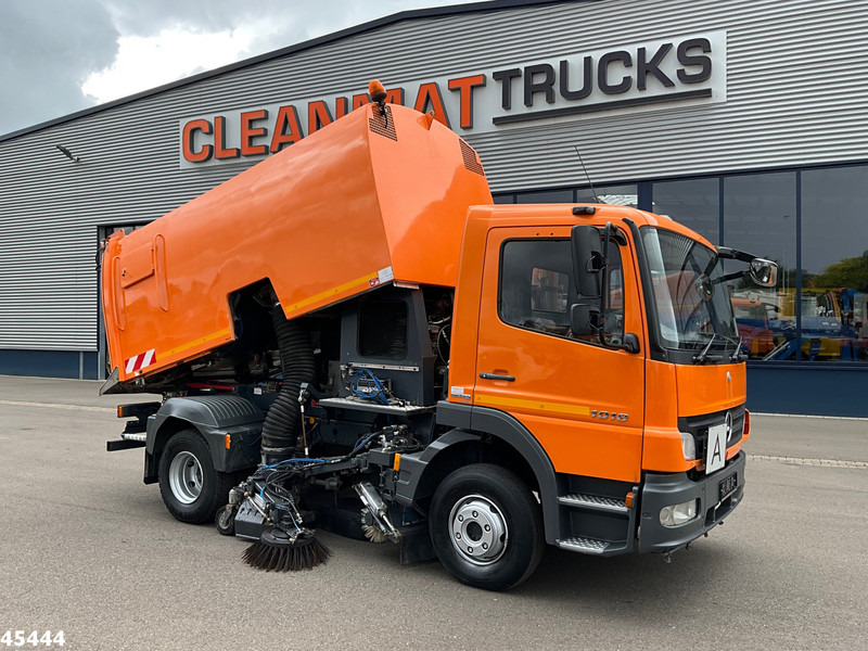 Mercedes-Benz Atego 1018 Brock Left and right sweeper Just 141.848 km! - Spazzatrice stradale: foto 1 Mercedes-Benz Atego 1018 Brock Left and right sweeper Just 141.848 km! - Spazzatrice stradale: foto 1
